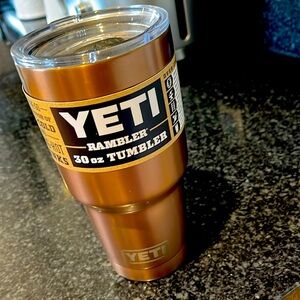 Yeti 30oz Rambler Copper
